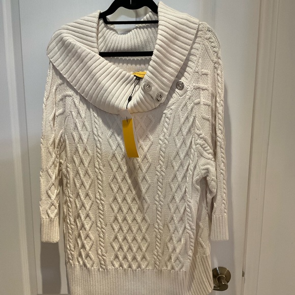 NEW St John Sweater - Picture 3 of 3